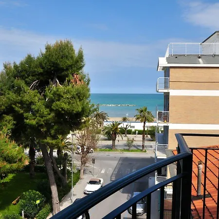 Zodiaco Ξενοδοχείο με διαμερίσματα Σαν Μπενεντέτο ντελ Τρόντο