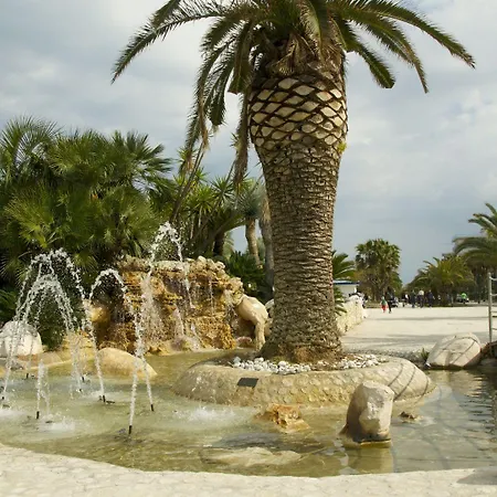 Ξενοδοχείο με διαμερίσματα Zodiaco